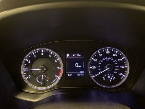 Used 2019 Hyundai Santa Fe SE image 10