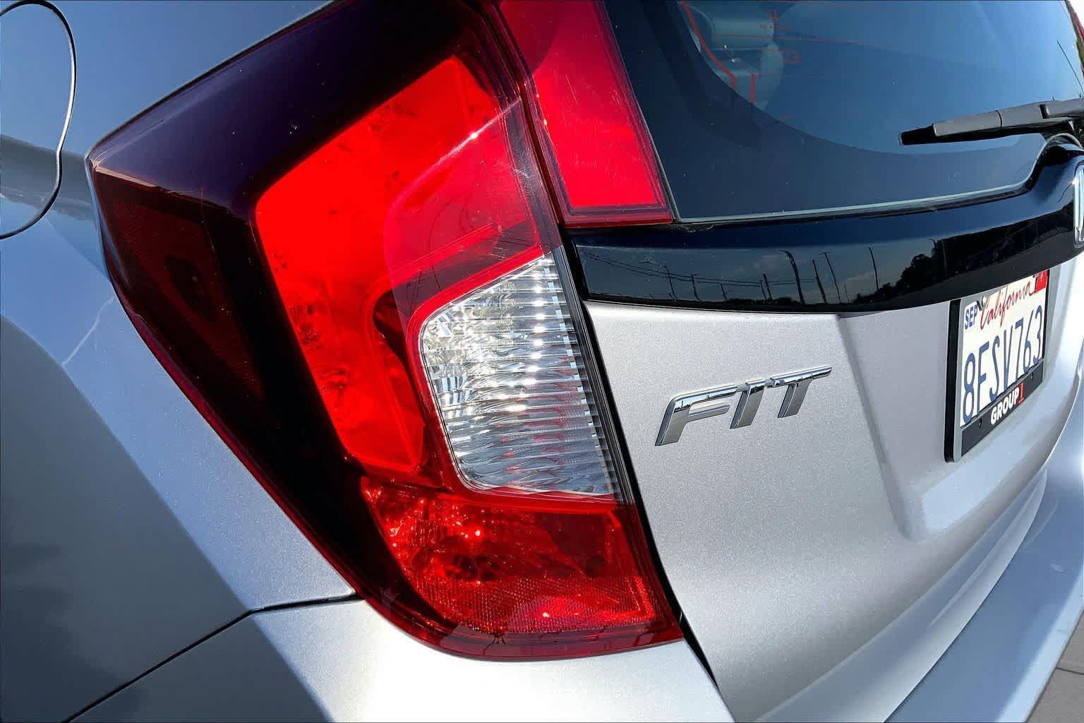 Used 2019 Honda Fit LX image 28