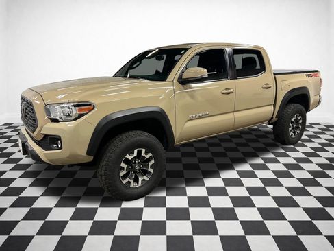 Used 2020 Toyota Tacoma TRD Off-Road AWD/4WD image 4