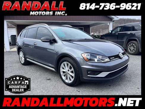 Used 2017 Volkswagen Golf Alltrack S image 1