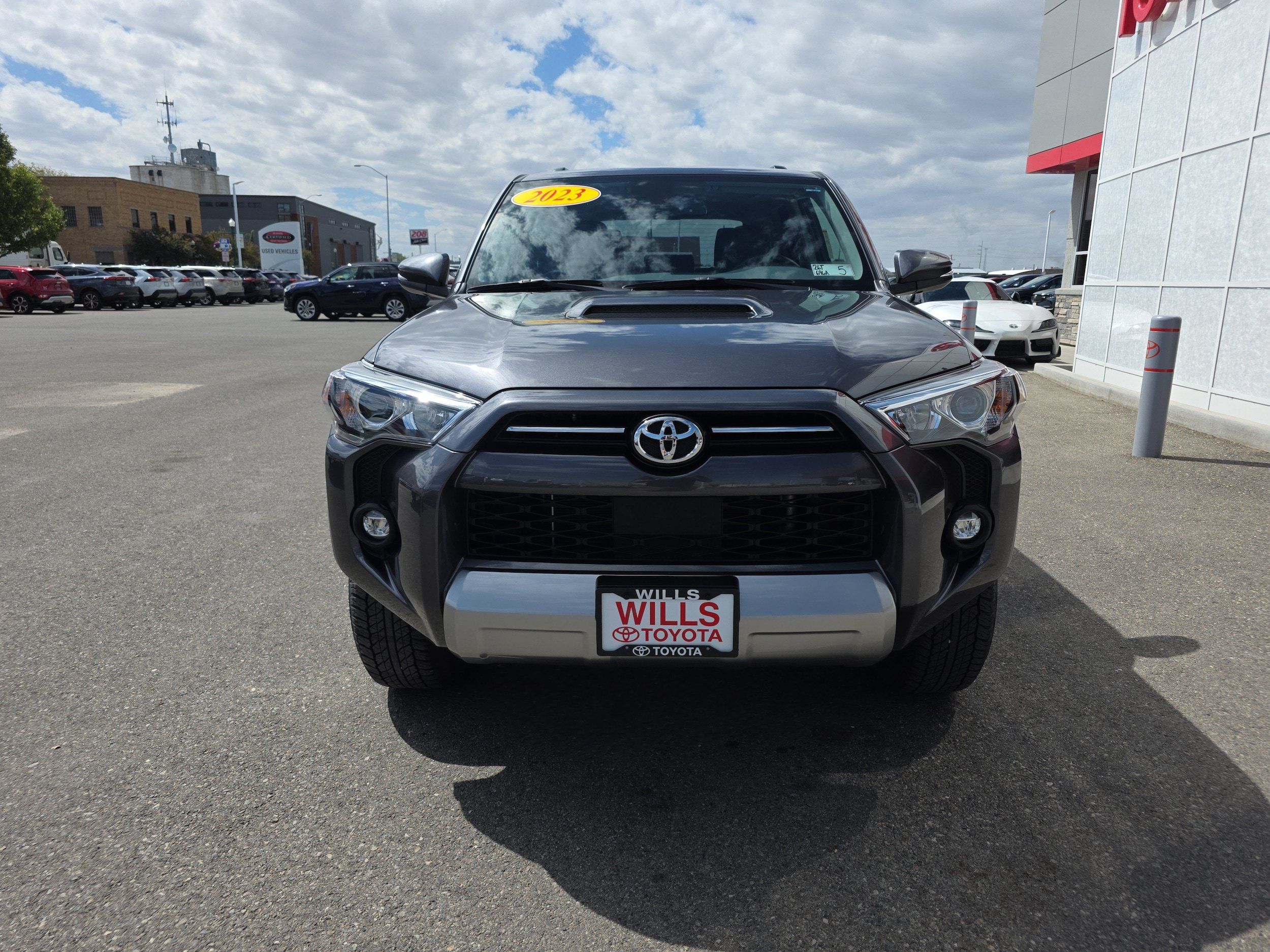 Used 2023 Toyota 4Runner TRD Off-Road Premium w/ Moonroof Package AWD/4WD image 5