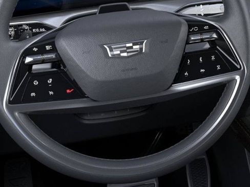 New 2026 Cadillac Vistiq Luxury w/ LPO, Floor Liner Package AWD/4WD image 43