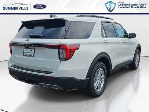 New 2026 Ford Explorer Active w/ Active Comfort Package RWD image 3