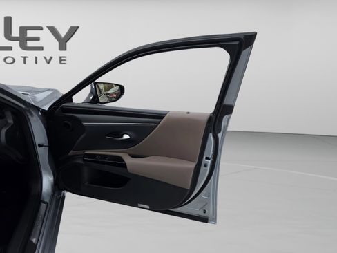 New 2025 Lexus ES 350 w/ Premium Package image 29