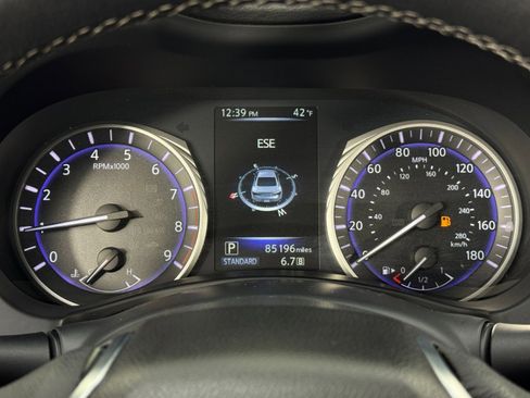 Used 2017 INFINITI Q60 3.0t Sport image 19