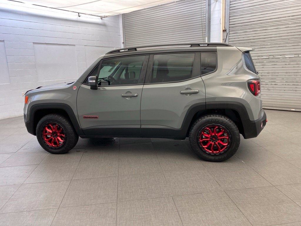 Certified 2021 Jeep Renegade Trailhawk w/ Sun & Sound Group AWD/4WD image 8