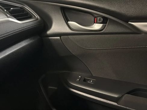Used 2018 Honda Civic EX image 17