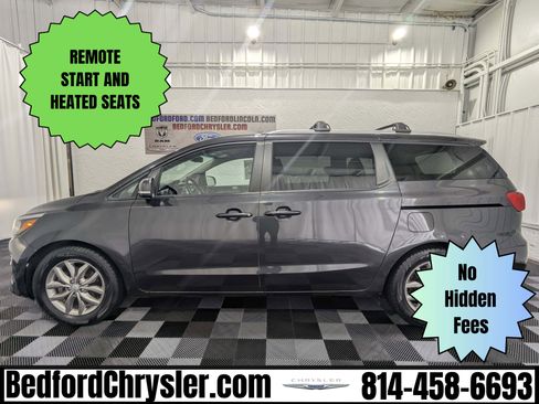 Used 2020 Kia Sedona EX image 1