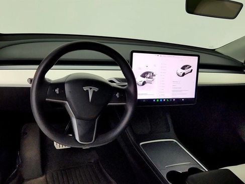 Used 2022 Tesla Model Y Performance AWD/4WD image 12