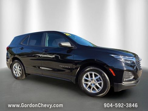 Used 2024 Chevrolet Equinox LS w/ LS Convenience Package FWD image 8