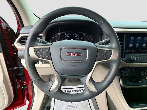 Used 2021 GMC Acadia Denali w/ Denali Technology Package FWD image 38