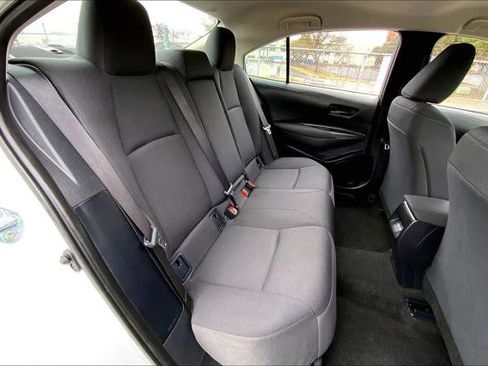 Certified 2025 Toyota Corolla LE image 19