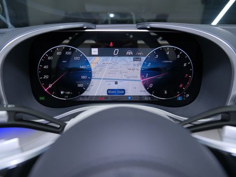 Used 2026 Mercedes-Benz Maybach SL 680 image 63