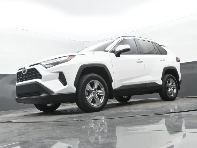 Used 2024 Toyota RAV4 XLE FWD image 26