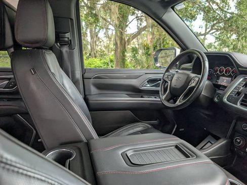 Used 2021 Chevrolet Tahoe RST w/ Luxury Package AWD/4WD image 15