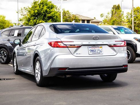 Certified 2025 Toyota Camry LE FWD image 9
