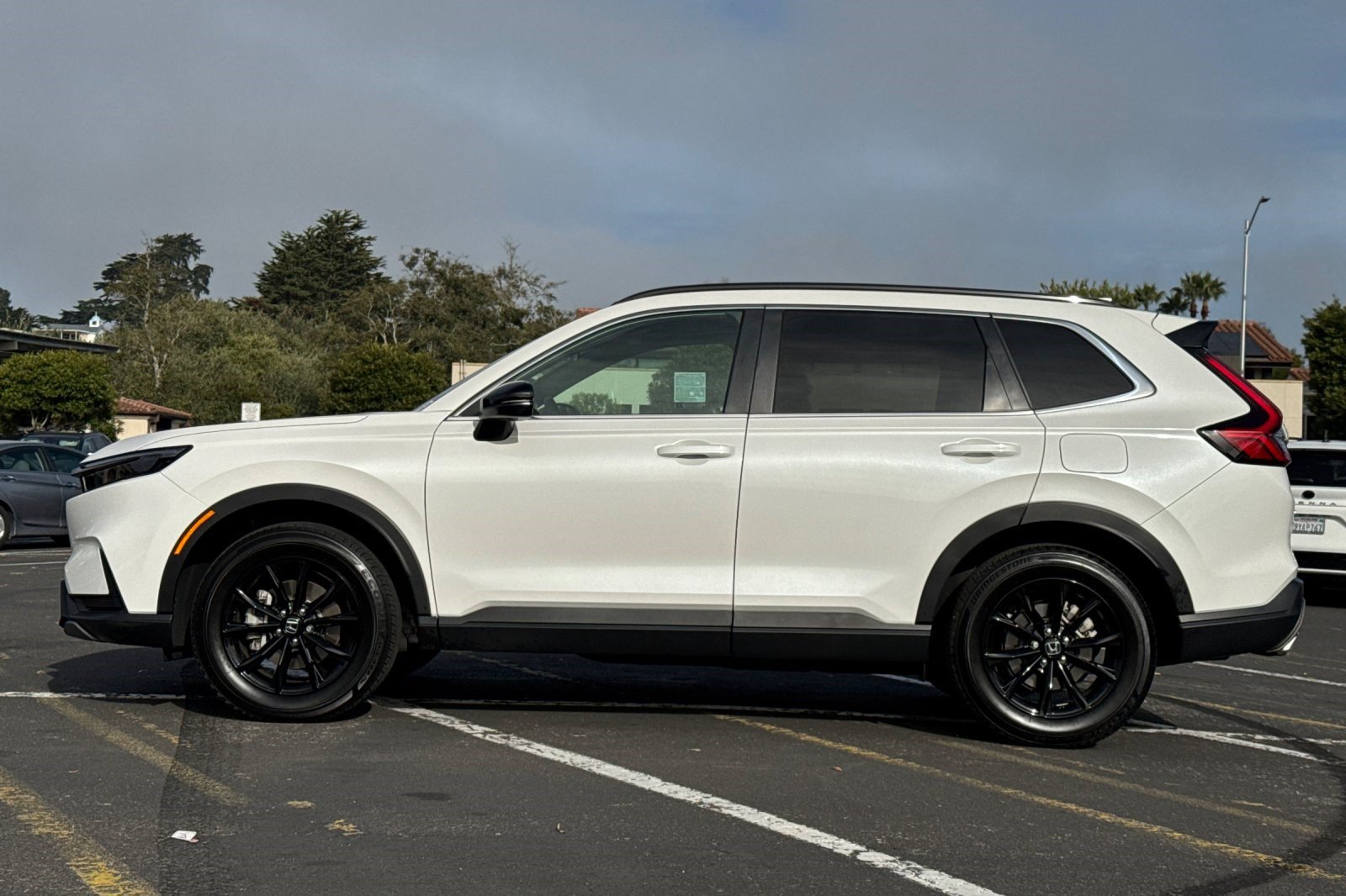 Used 2025 Honda CR-V Sport image 2