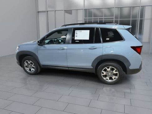 Used 2023 Honda Passport TrailSport image 6