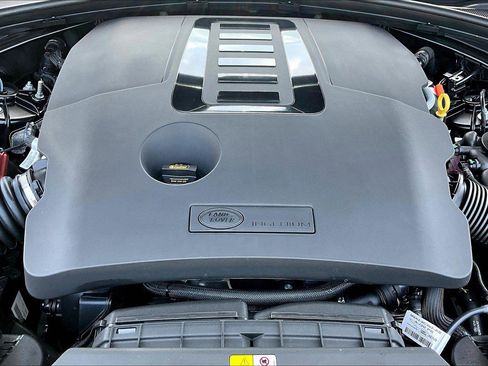 New 2026 Land Rover Range Rover Velar Dynamic SE image 10