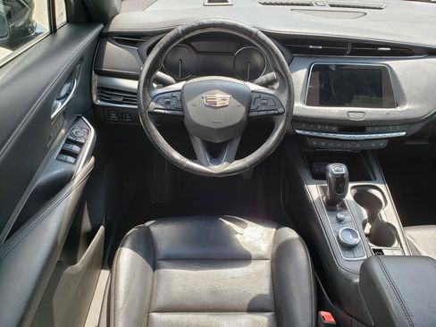 Used 2019 Cadillac XT4 Premium Luxury w/ Enhanced Visibility Package AWD/4WD image 15