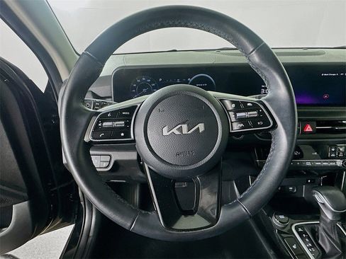 Certified 2024 Kia Seltos EX image 23