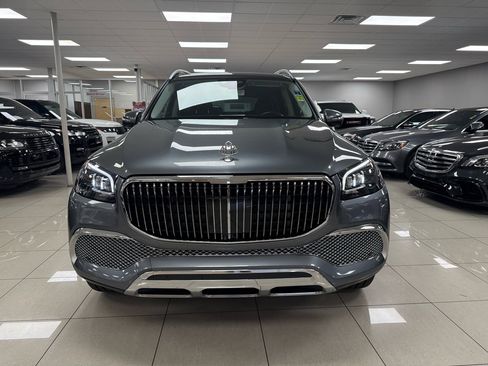 Used 2020 Mercedes-Benz GLS 450 4MATIC image 4