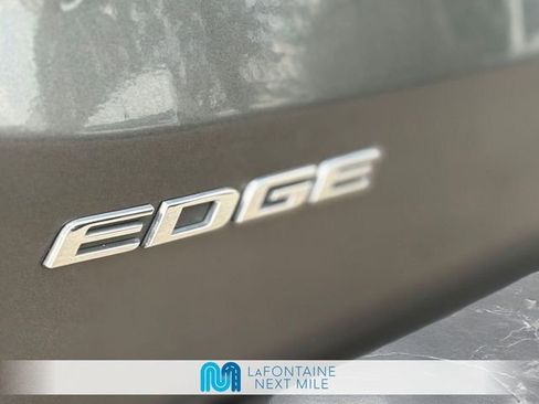 Used 2020 Ford Edge SEL w/ Cold Weather Package AWD/4WD image 10
