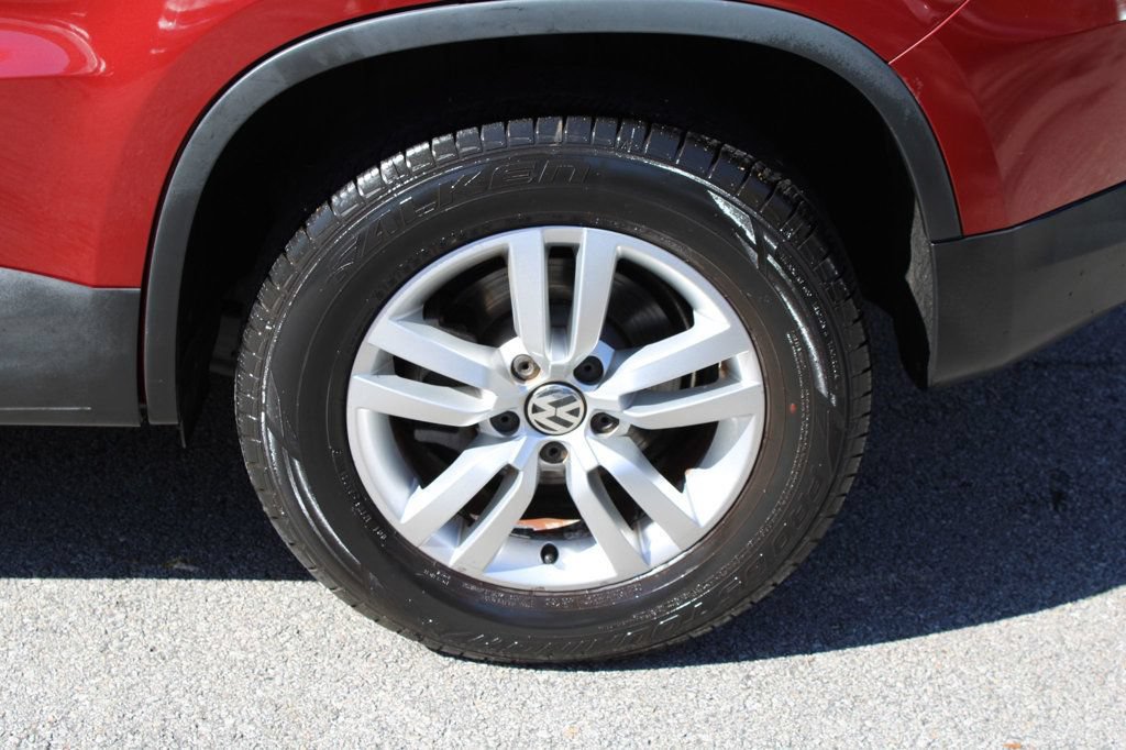 Used 2014 Volkswagen Tiguan S FWD image 34