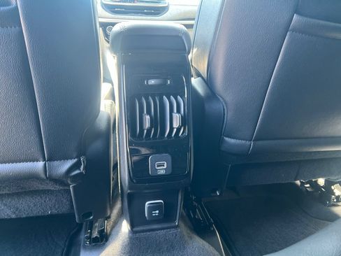 Used 2023 Jeep Compass Latitude AWD/4WD image 20