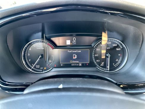 Used 2023 Cadillac XT6 Premium Luxury image 17