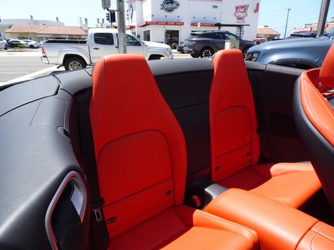 Used 2022 Mercedes-Benz SL 63 AMG 4MATIC w/ Driver Assistance Package image 18