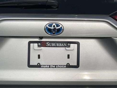 Used 2023 Toyota RAV4 SE image 42