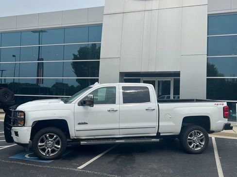 Used 2017 Chevrolet Silverado 2500 High Country w/ Duramax Plus Package AWD/4WD image 2