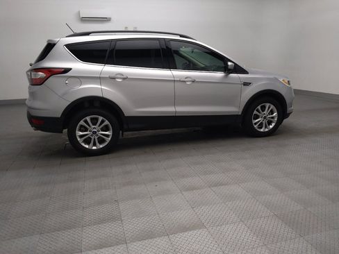 Used 2018 Ford Escape SEL image 10