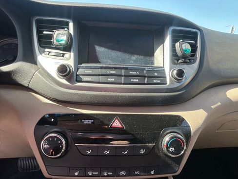 Used 2018 Hyundai Tucson SEL AWD/4WD image 17
