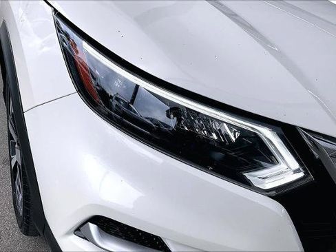 Certified 2022 Nissan Rogue Sport SL w/ Premium Package AWD/4WD image 28