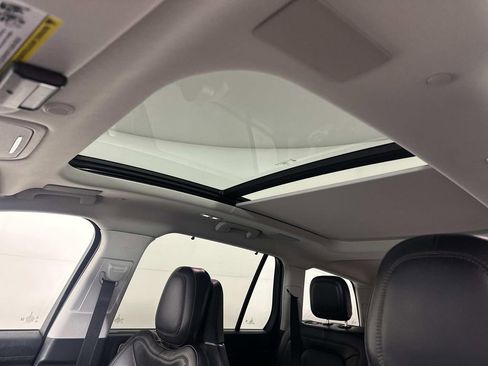 Used 2025 Lincoln Aviator Reserve w/ Equipment Group 201A image 16