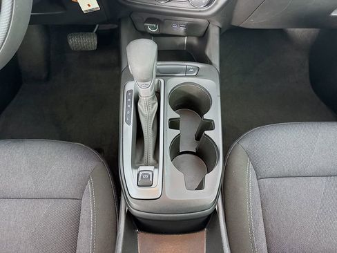 Used 2025 Chevrolet Trax LS image 39