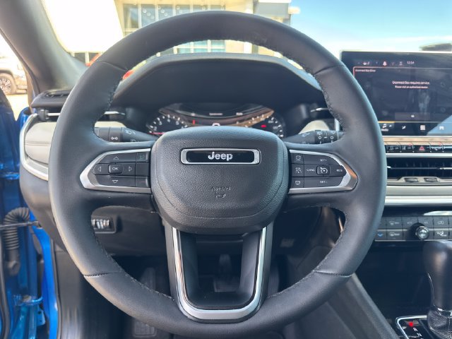 Used 2025 Jeep Compass Limited AWD/4WD image 19