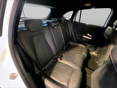 Used 2022 Mercedes-Benz GLA 250 4MATIC image 20
