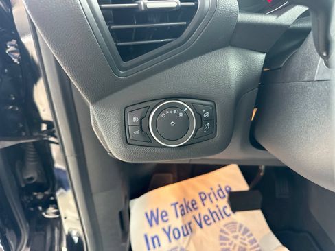 Certified 2018 Ford Escape SE w/ SE Sync 3 Package AWD/4WD image 28