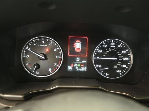Used 2023 Subaru Outback Touring AWD/4WD image 11