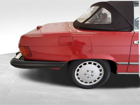 Used 1988 Mercedes-Benz 560 SL image 15