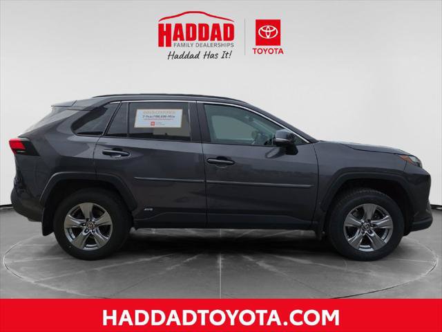 Certified 2024 Toyota RAV4 LE AWD/4WD image 7
