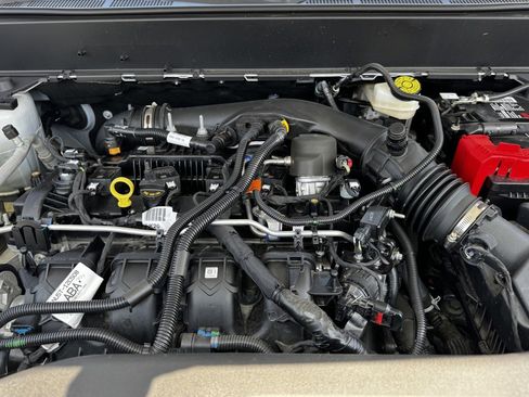 Certified 2024 Ford Maverick Lariat image 35