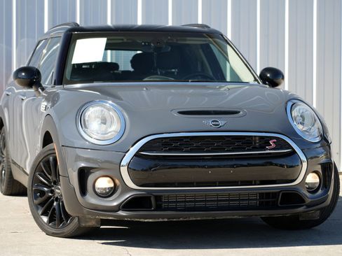 Used 2019 MINI Cooper Clubman S image 2