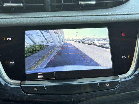 Certified 2024 Cadillac XT6 Premium Luxury image 32