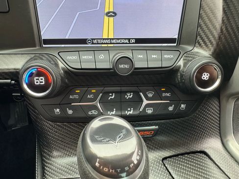 Used 2015 Chevrolet Corvette Z06 w/ Z07 Performance Package image 49