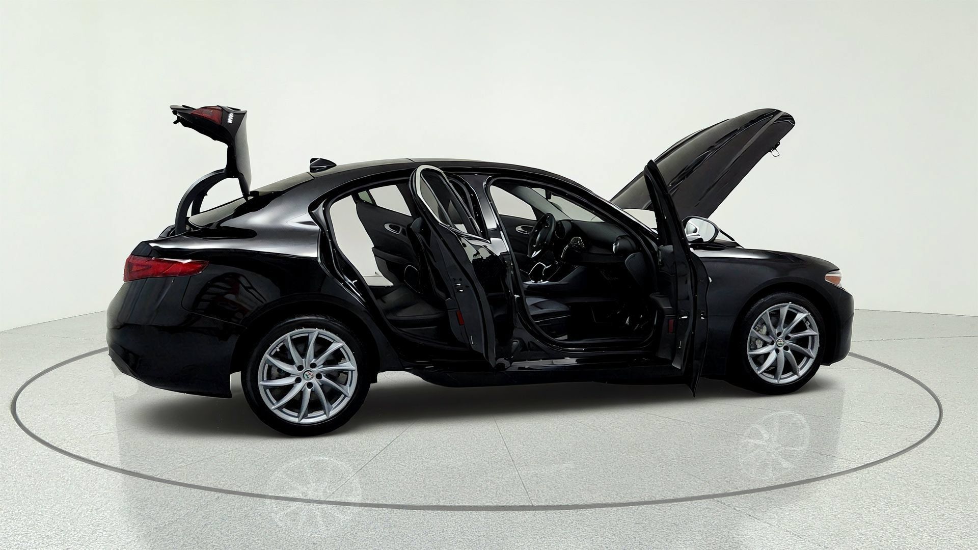 Used 2020 Alfa Romeo Giulia AWD w/ Cold Weather Package image 13