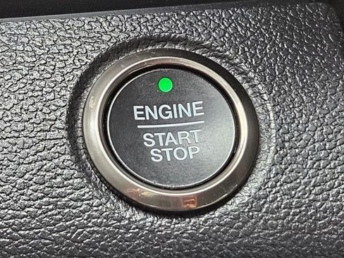 Used 2018 Ford F150 Raptor w/ Equipment Group 802A Luxury image 21